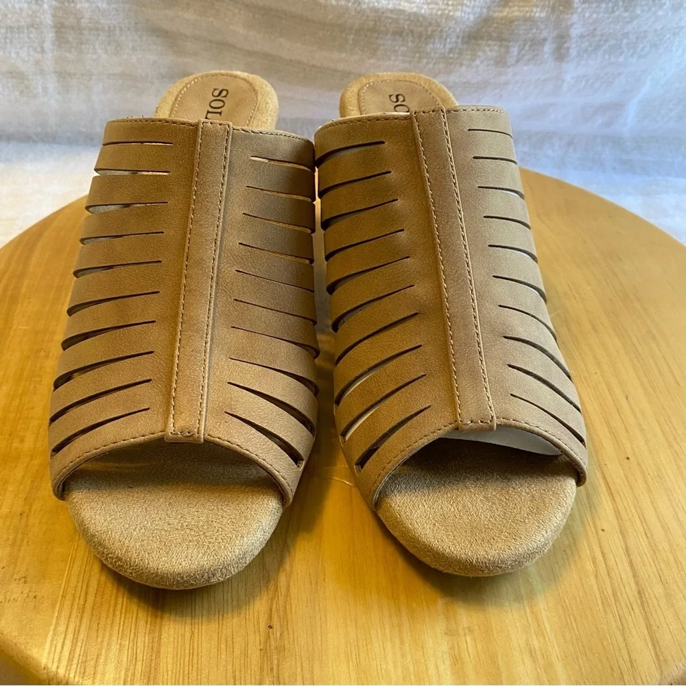 Solanz Shoes Women’s Size 6 Heels Open Toe Slip On‎